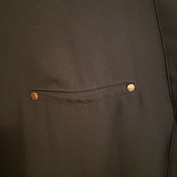 ⭐️DYNAMITE BLOUSE - Picture 4 of 11